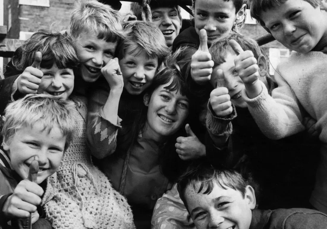 A vintage picture of young people attending The Bronte Youth and Community Centre based near the Bullring in Liverpool City Centre